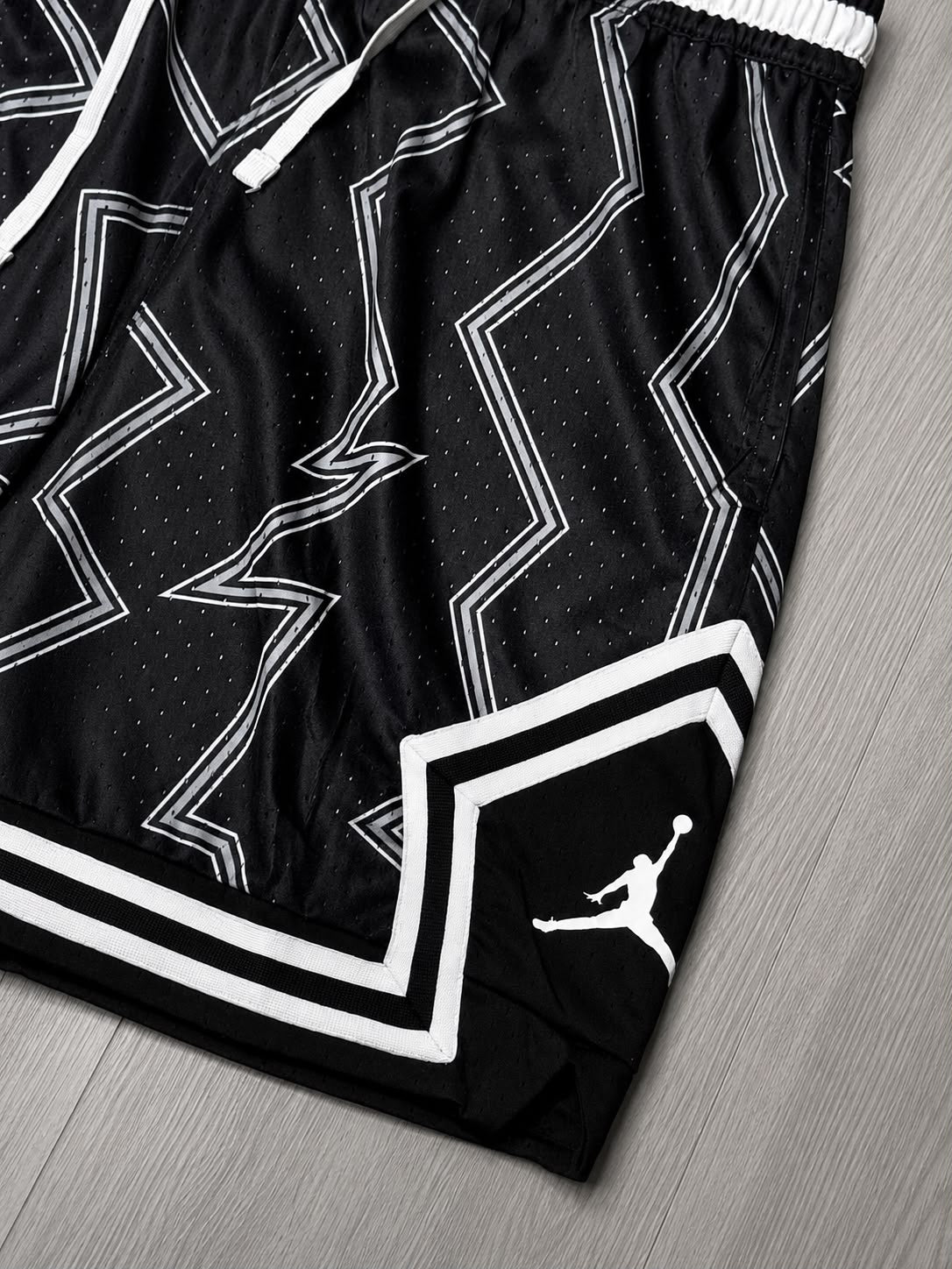 JORDAN TALLA L